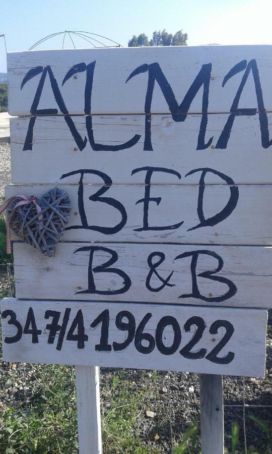 Alma Bed & Breakfast Sennariolo Extérieur photo