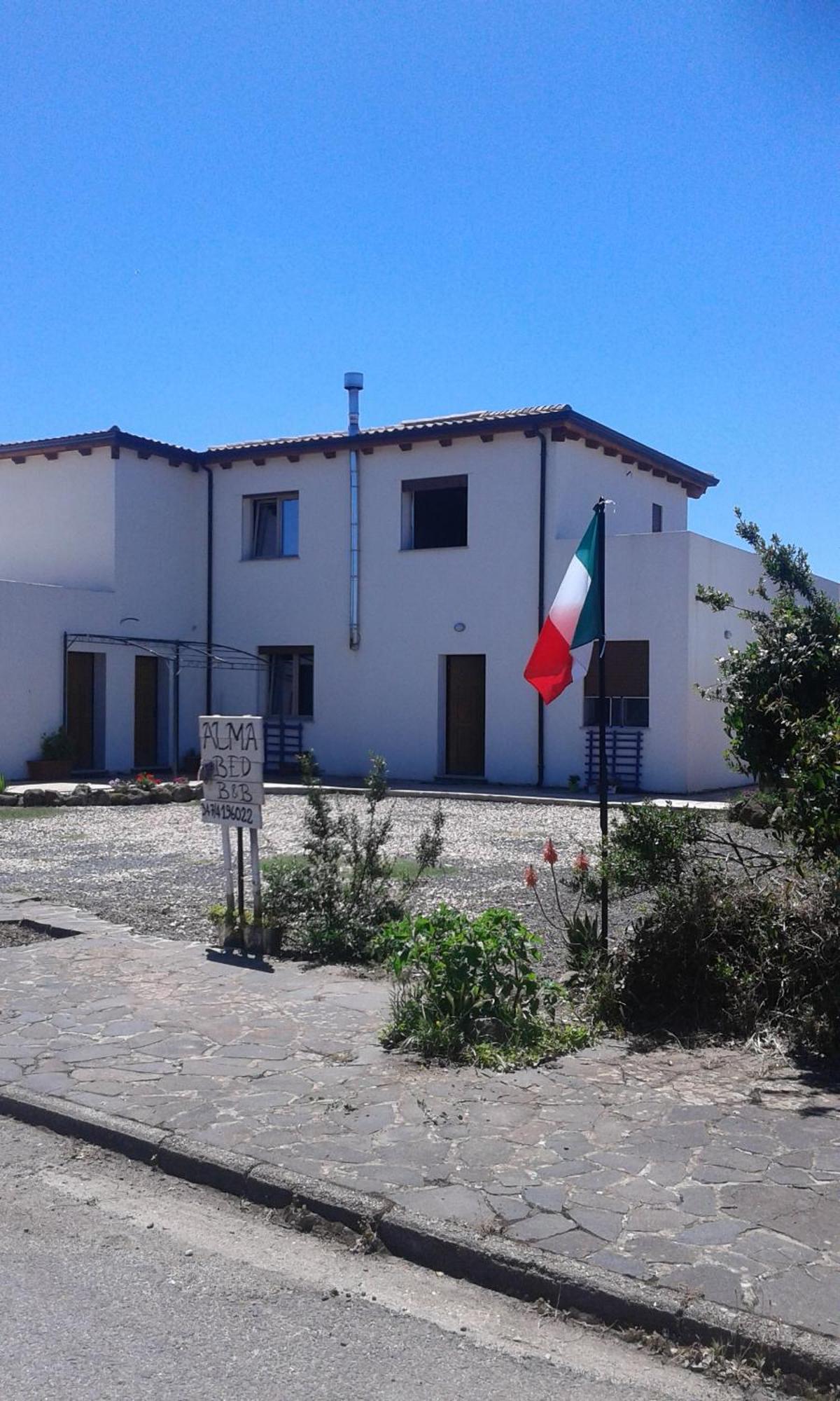Alma Bed & Breakfast Sennariolo Extérieur photo